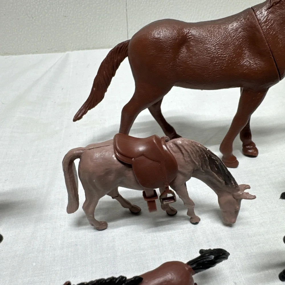 Vintage Miniature Horse Lot of 12 Toy Figures Plastic Resin Schleich Safari